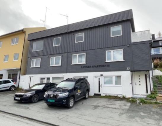 Lyngen Apartments Lyngseidet エクステリア 写真