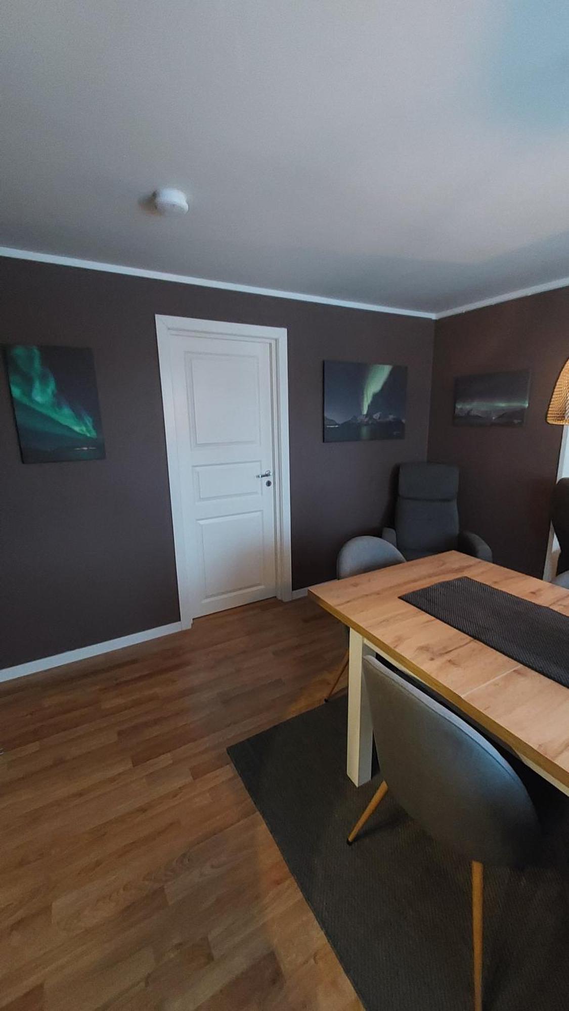 Lyngen Apartments Lyngseidet エクステリア 写真