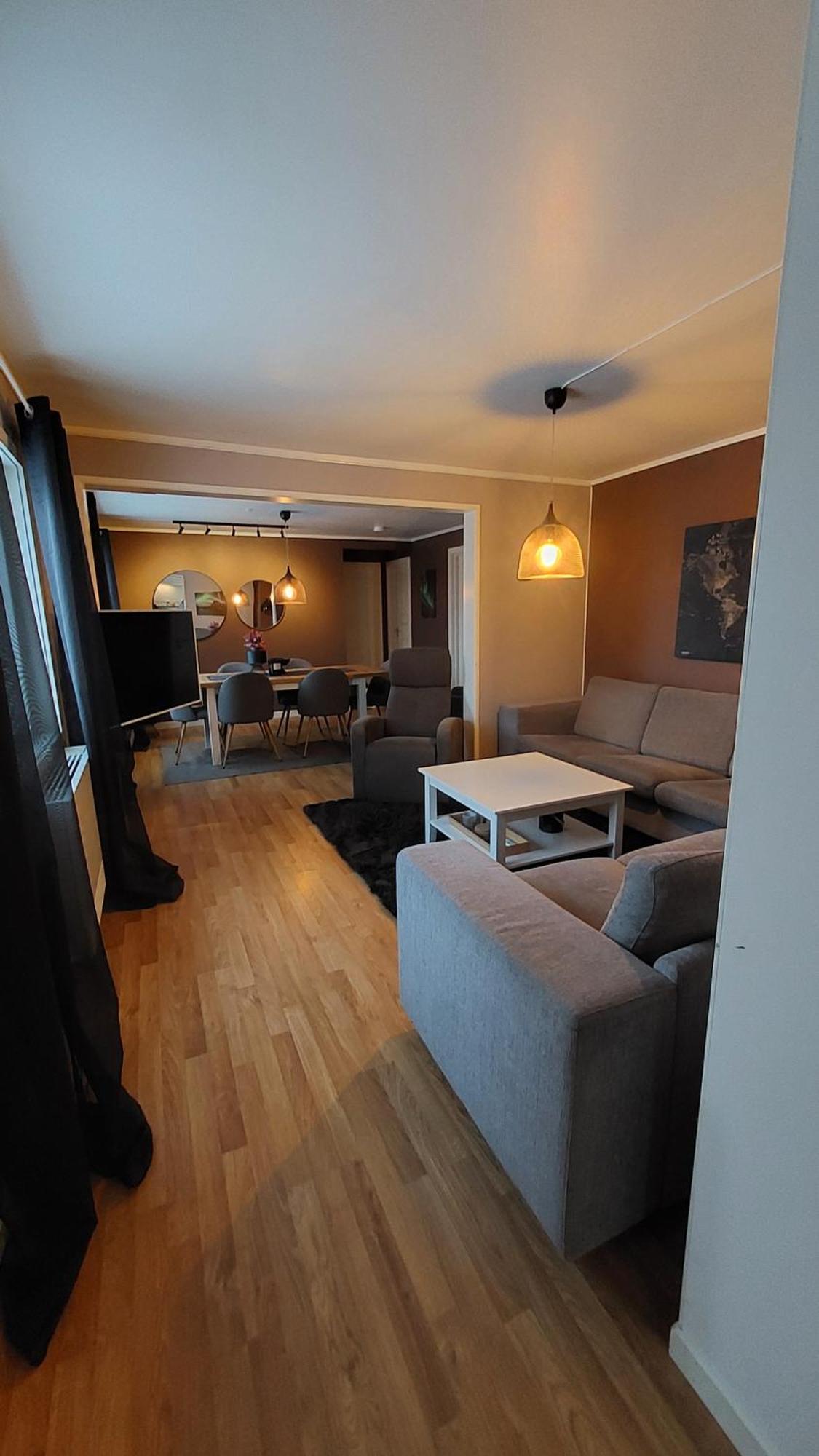 Lyngen Apartments Lyngseidet エクステリア 写真