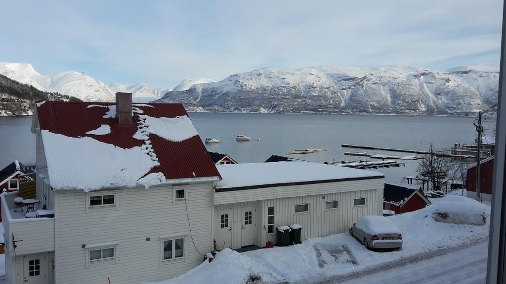 Lyngen Apartments Lyngseidet 部屋 写真